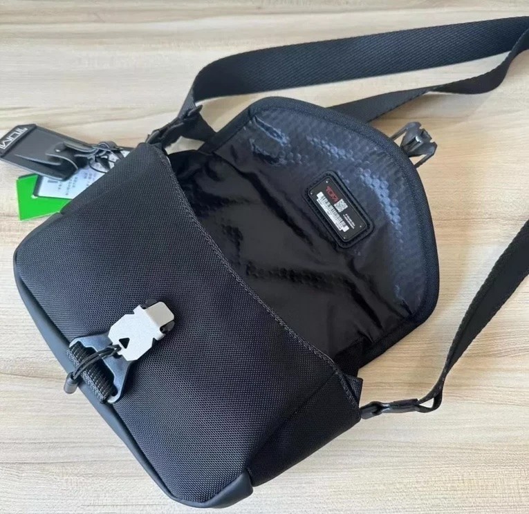 NEW TUMI Alpha Bravo Compass Flap Crossbody Bag Black Travel Messenger Should