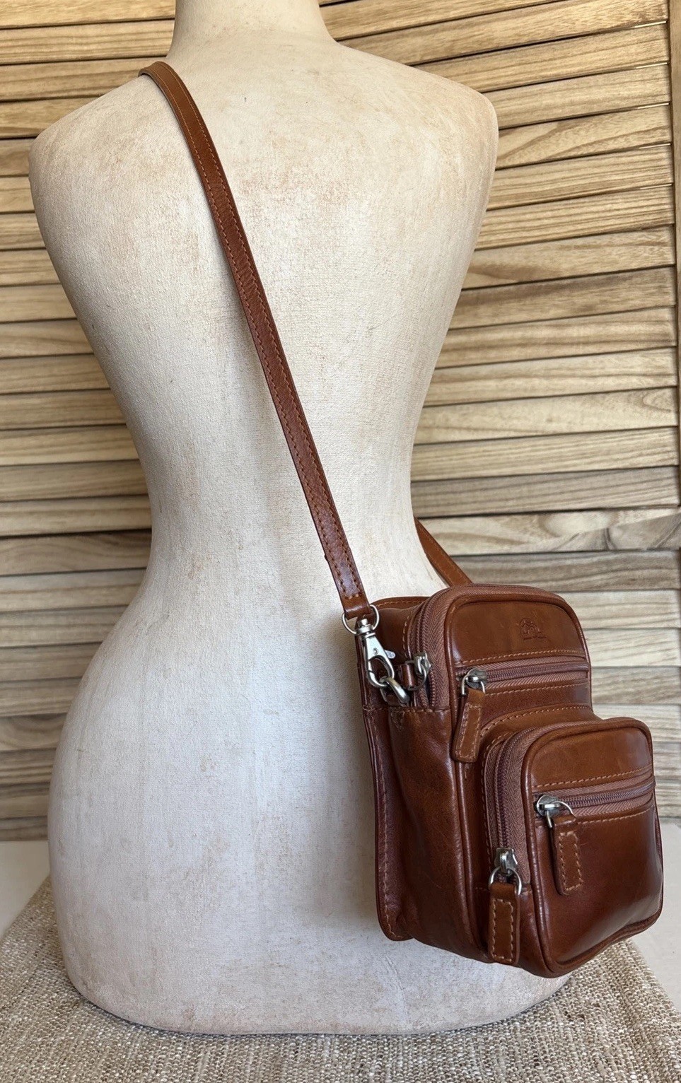 VTG GREEN by TONY PEROTTI-Brown Italian Leather Cossbody/Belt Bag Zip Pockets