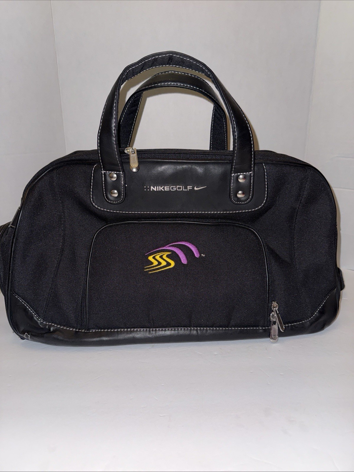 Nike Golf Duffel Travel Carry On Flight Gym Equipment Overnight Black Bag A216