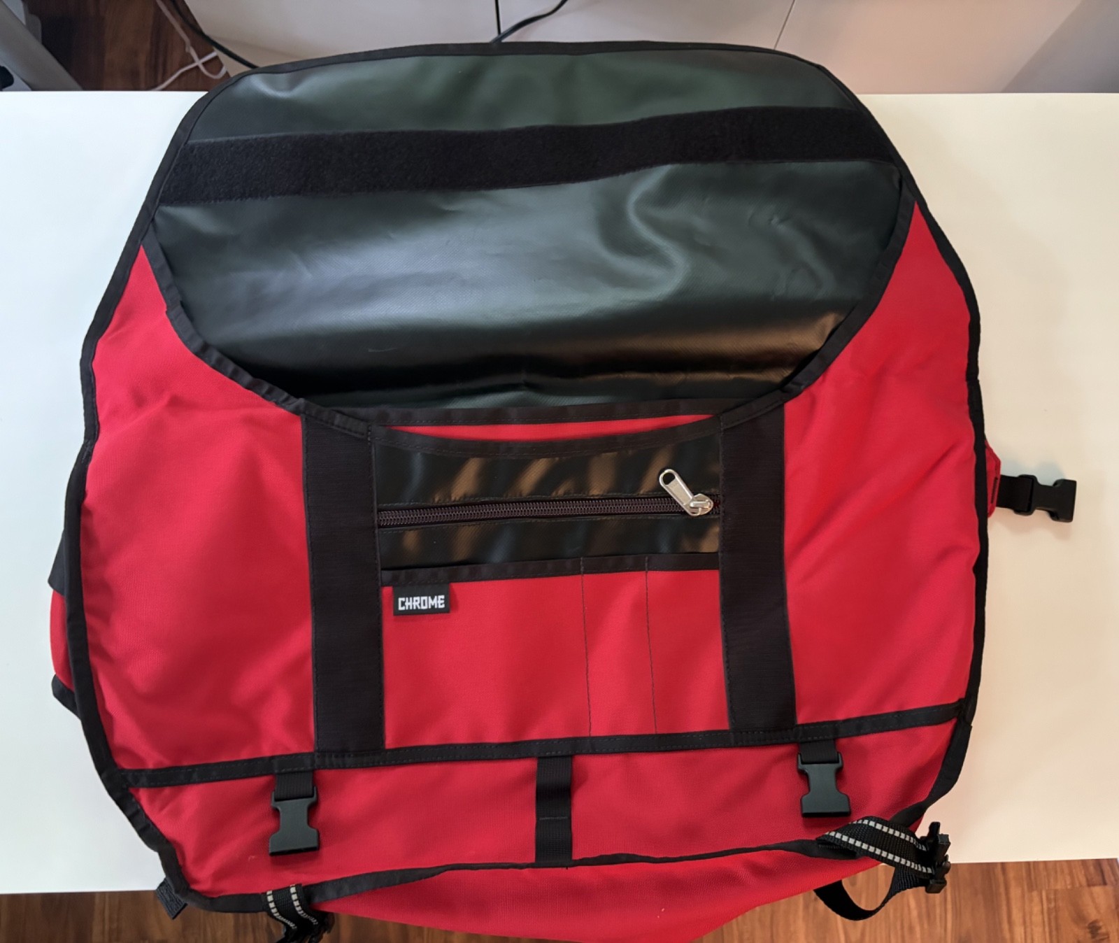 Chrome Industries Metropolis messenger bag – RED/BLACK
