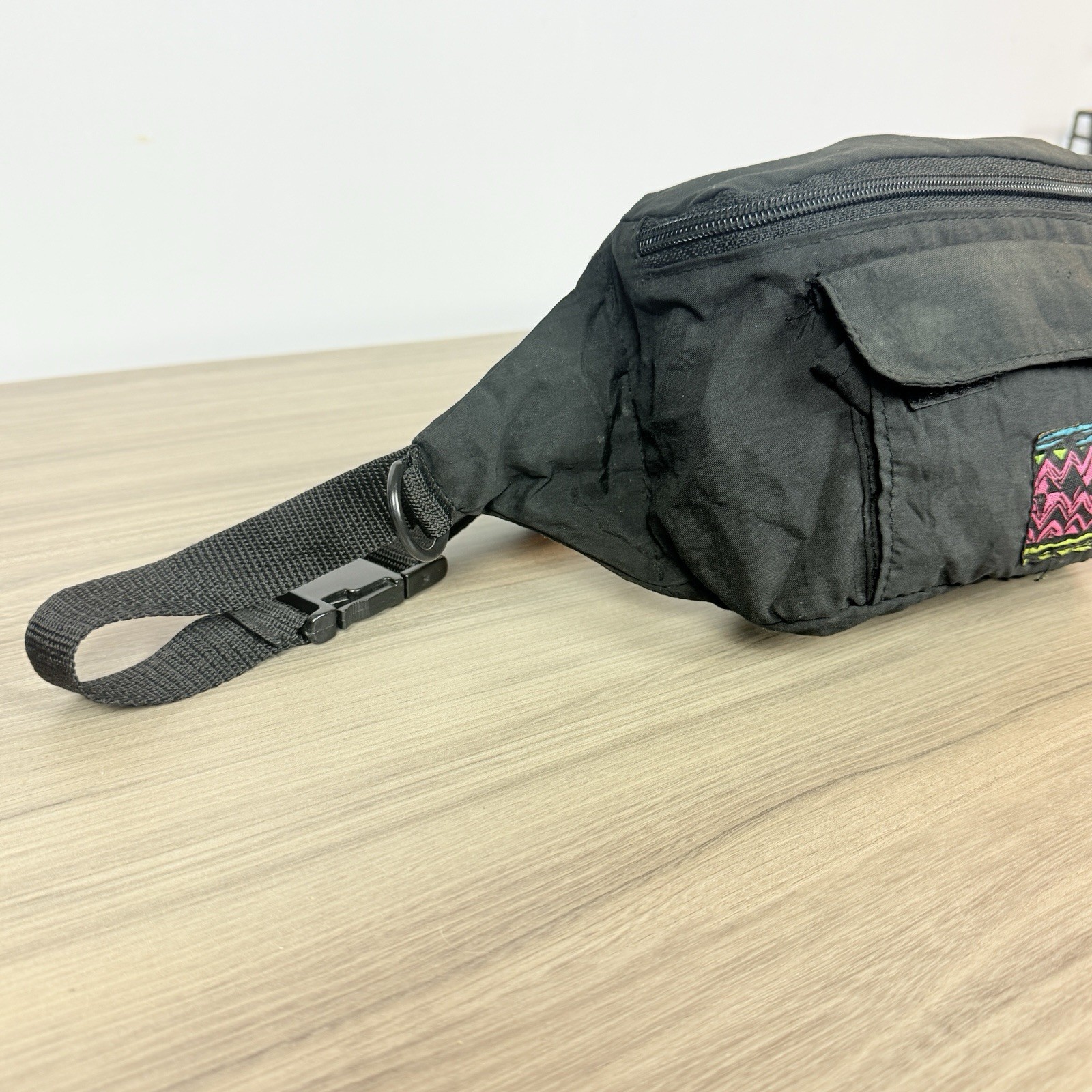 Vision Retro 80’s 90’s Black Fanny Pack Waist Bag Neon Mountain W/Pockets Korea