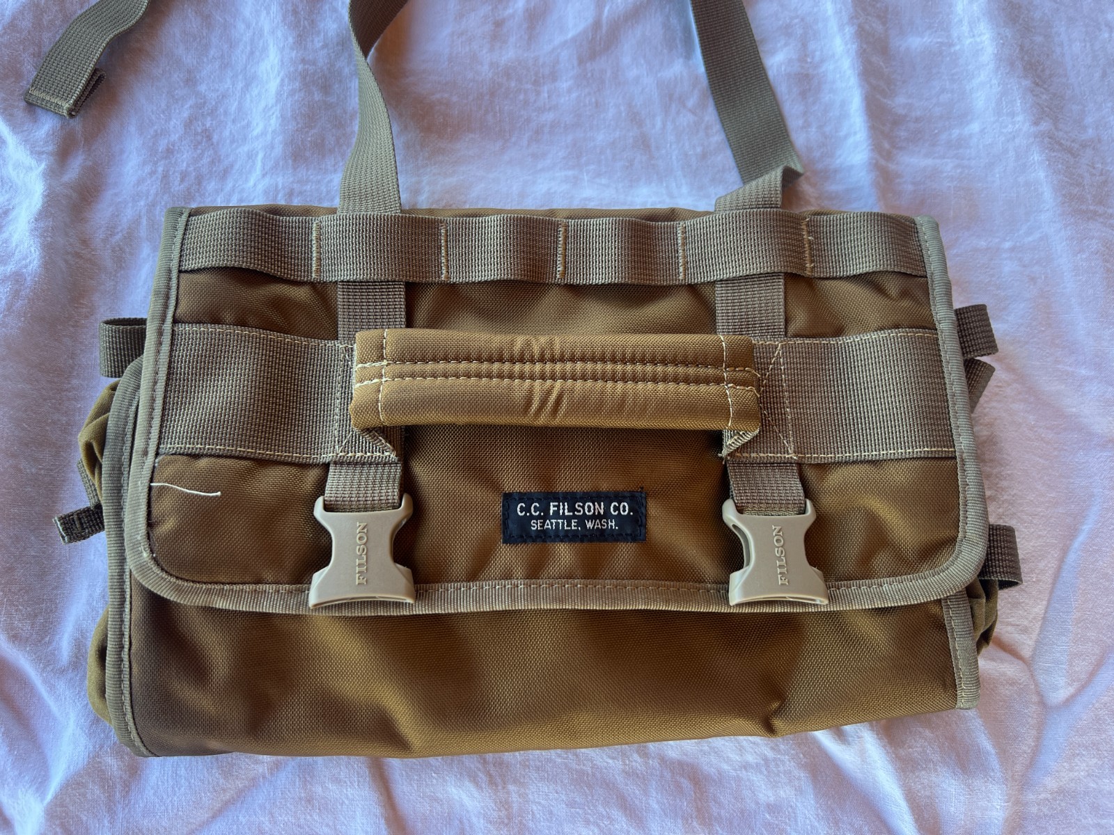 FILSON Alcan Tool Roll water proof, tin cloth. Cordura