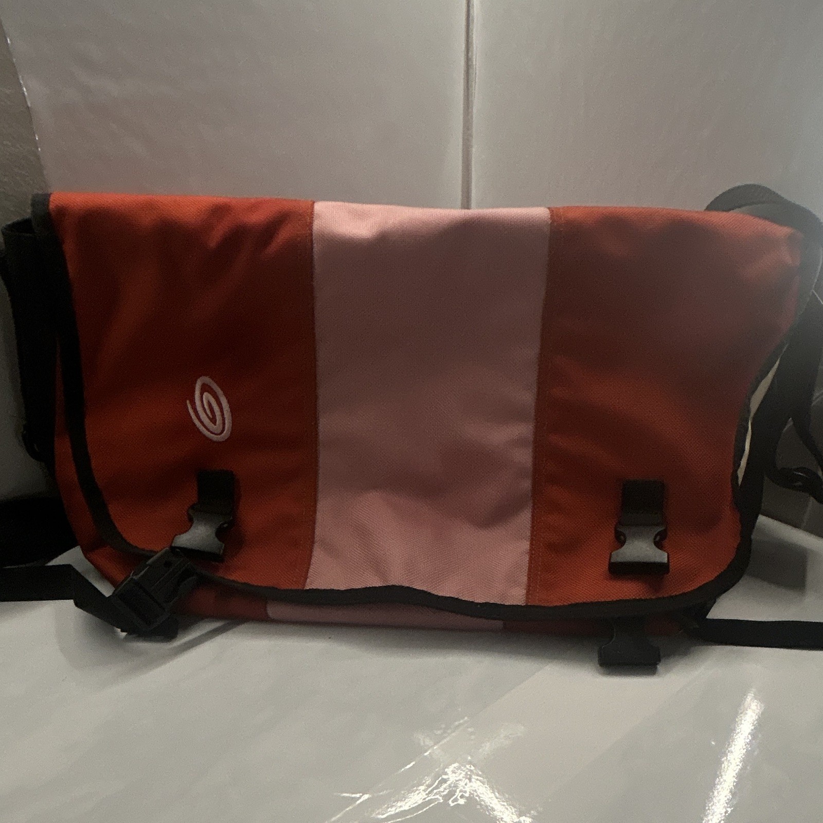 Timbuk2 OFAKMessenger Bag Red Pink Crossbody Laptop Commuter Shoulder Bag Medium