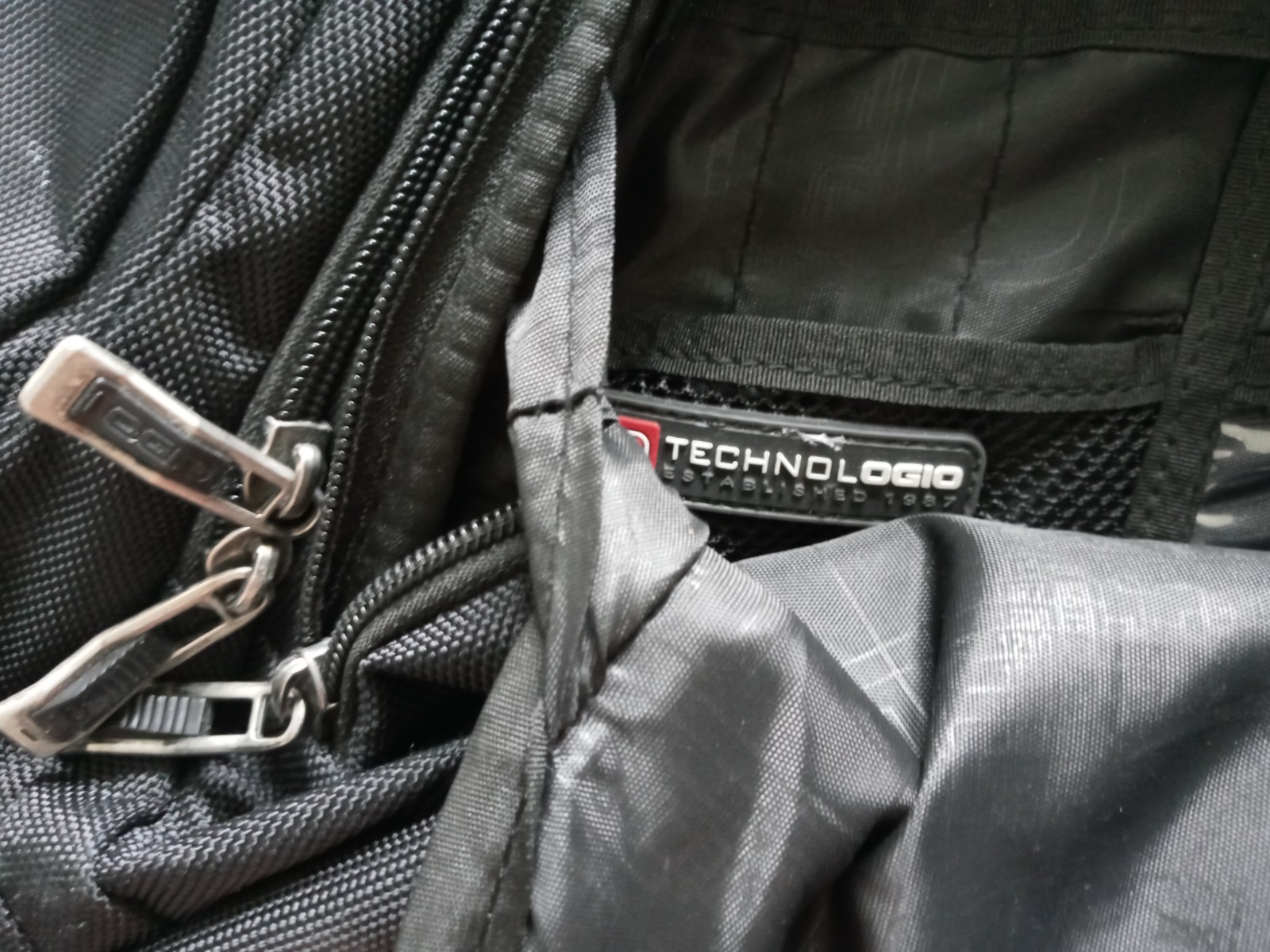 Ogio AFS Technologio Backpack With Bosch Patch perfect condition Black