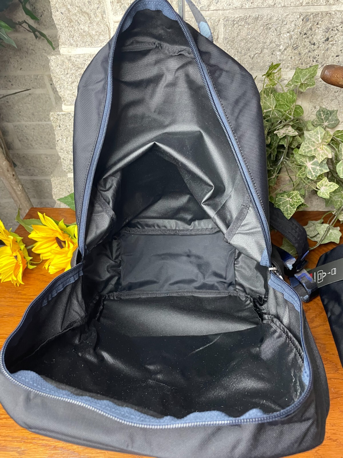 NWT TUMI BLACK CAMO PACKABLE BACKPACK FOLDABLE SHOULDER LRG BAG TRAVEL CARRYON