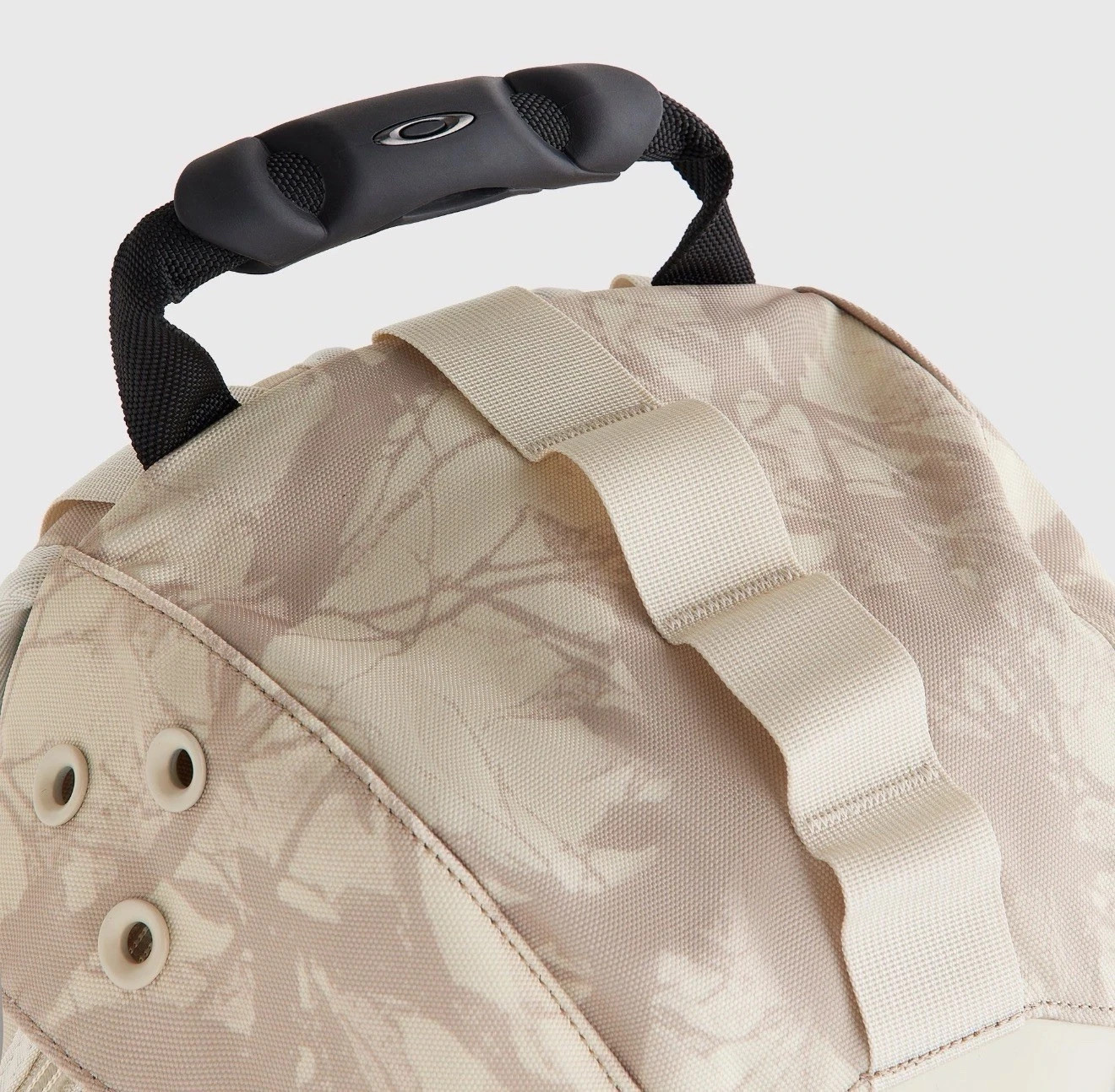 Kith x Oakley Icon RC Backpack – Veil Cream *IN HAND* RARE