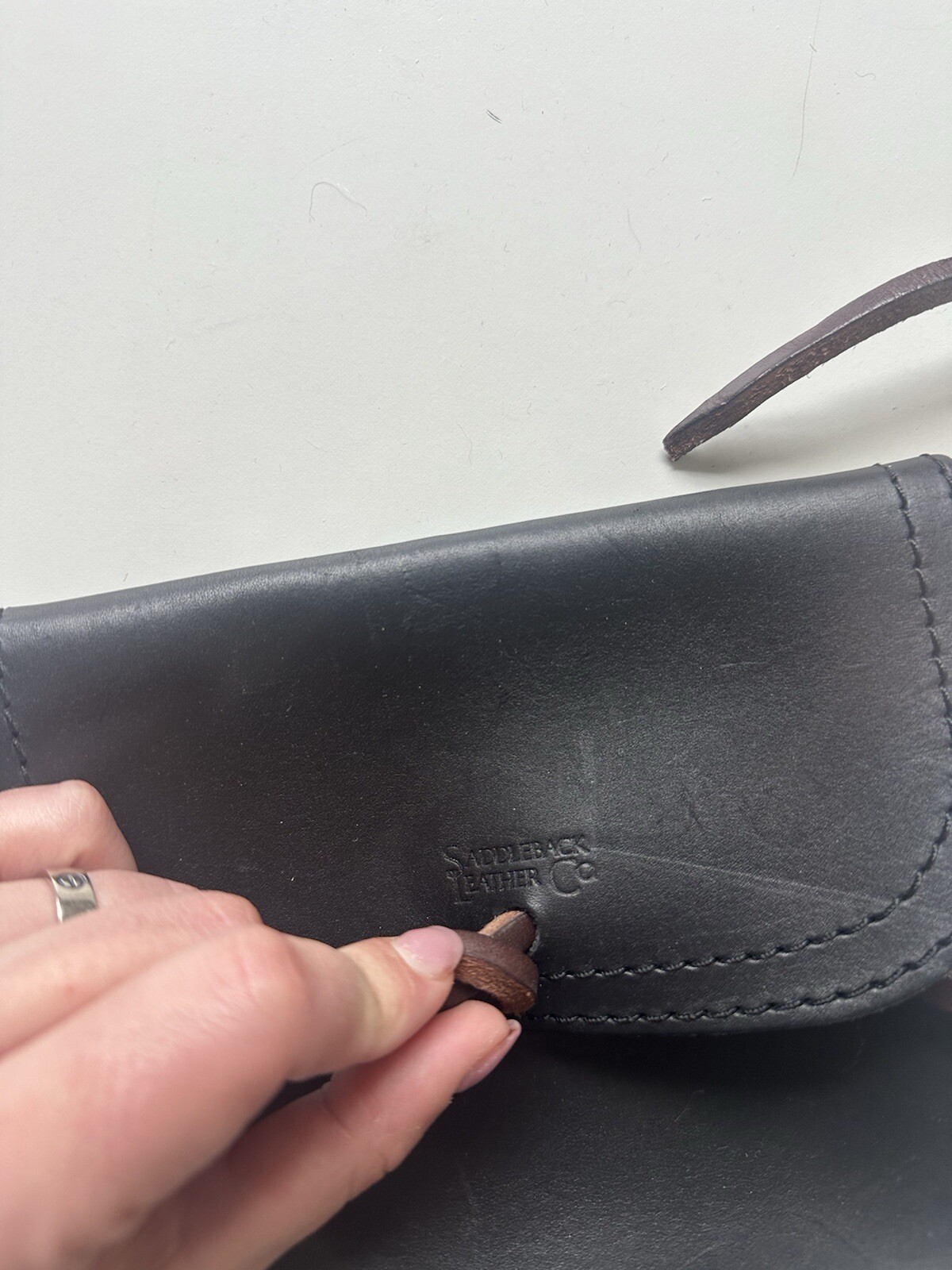 Saddleback Leather CLASSIC CABLE BAG Black Brown Wrap Around