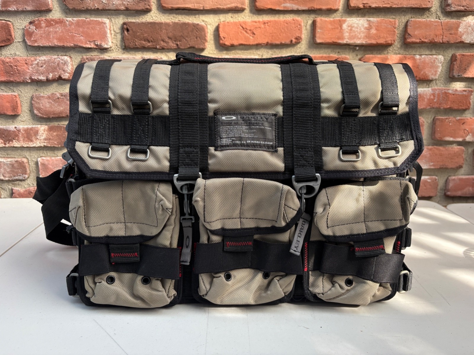 OAKLEY TACTICAL FIELD GEAR Laptop Bag Briefcase Messenger 20-S1242-B