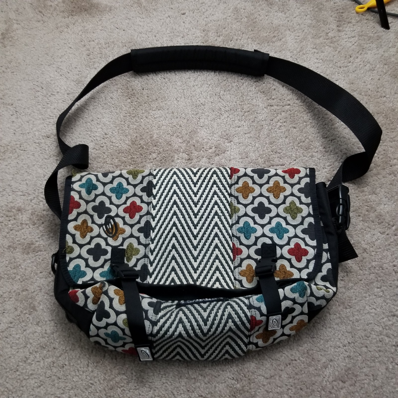 Timbuk2 Messenger Bag Black Multicolor Floral Flowers Shoulder Crossbody VTG Y2K