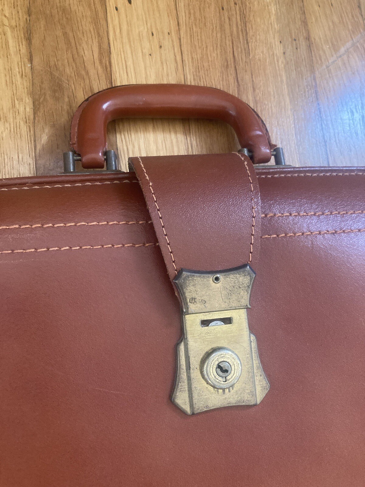 Vintage Lifton Split Cowhide Leather Briefcase USA 18”x14”