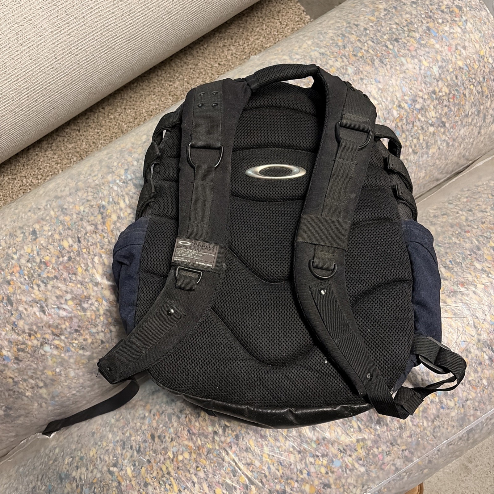 OAKLEY Icon 2.0 Tactical Backpack Red Tag Archive Black Blue Nylon Used Y2K