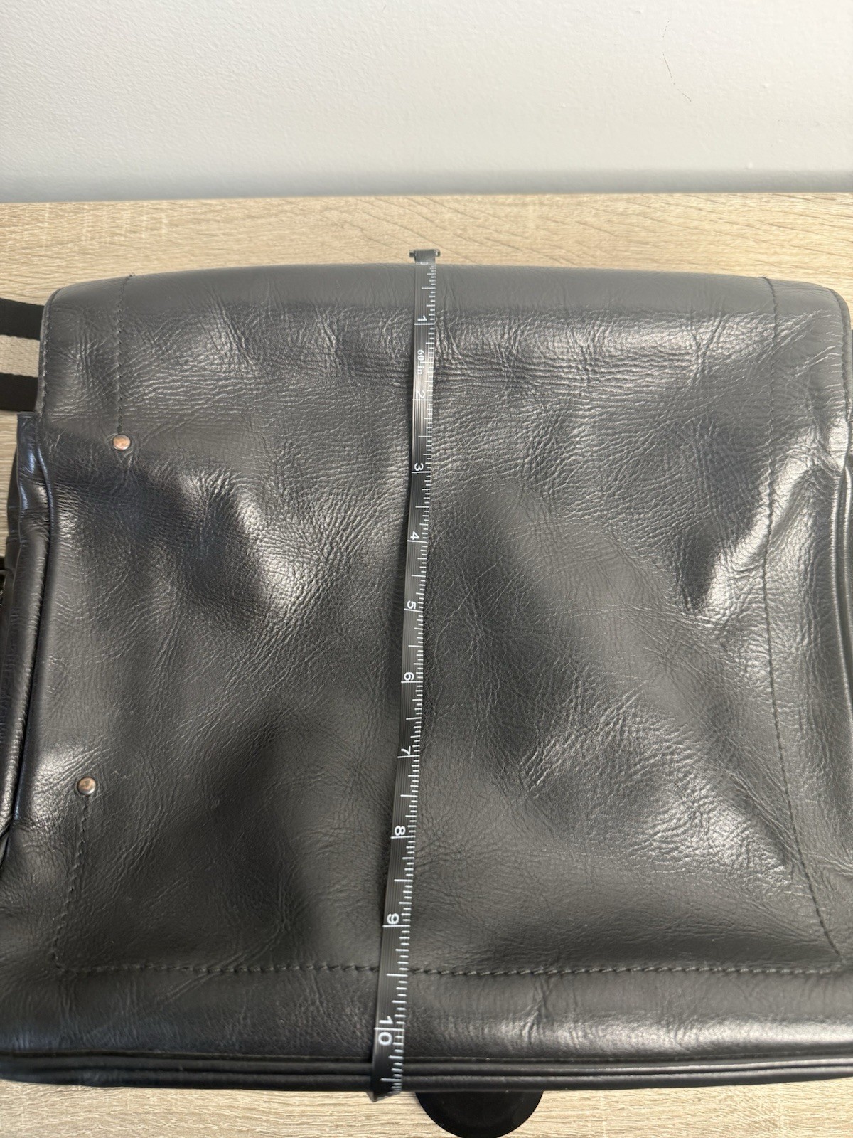 Bally Black Leather Messenger Bag Crossbody Stripe Strap Italy Classic