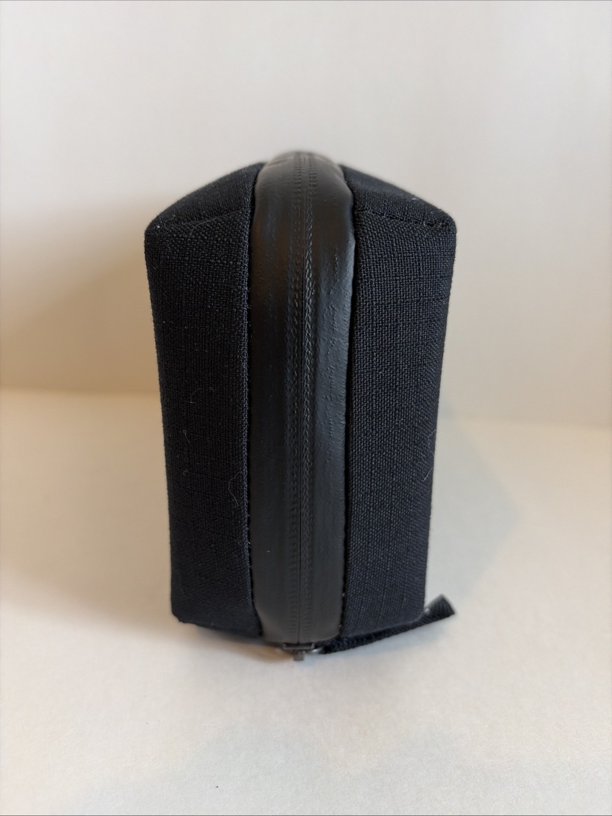 Bellroy Tech Kit Tech Accessories Organizer Zip Pouch Black 9”x5” *BRANDED*
