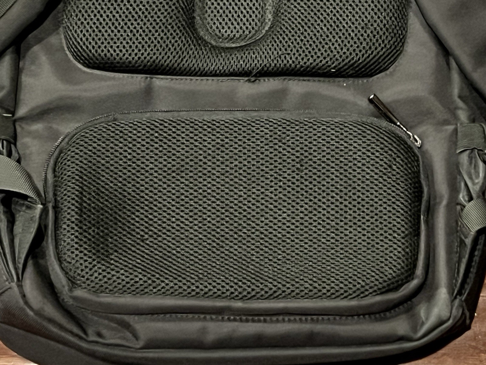 Borg Warner Black Gray Multi Zip Pocket 18″ x 12.5″ x 5″ Padded Laptop Back Pack