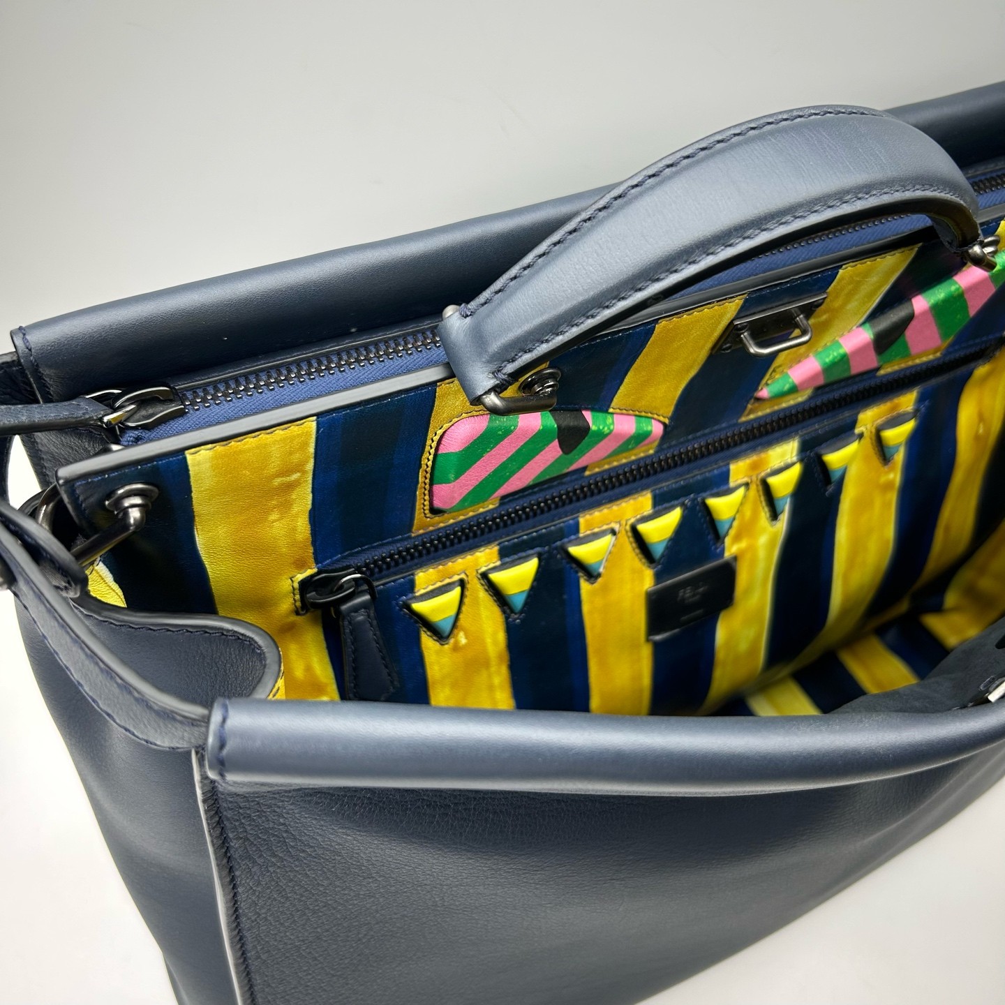 Fendi Pre-Owned Authentic Peekaboo Briefcase Free Shipping 40x30x16cm