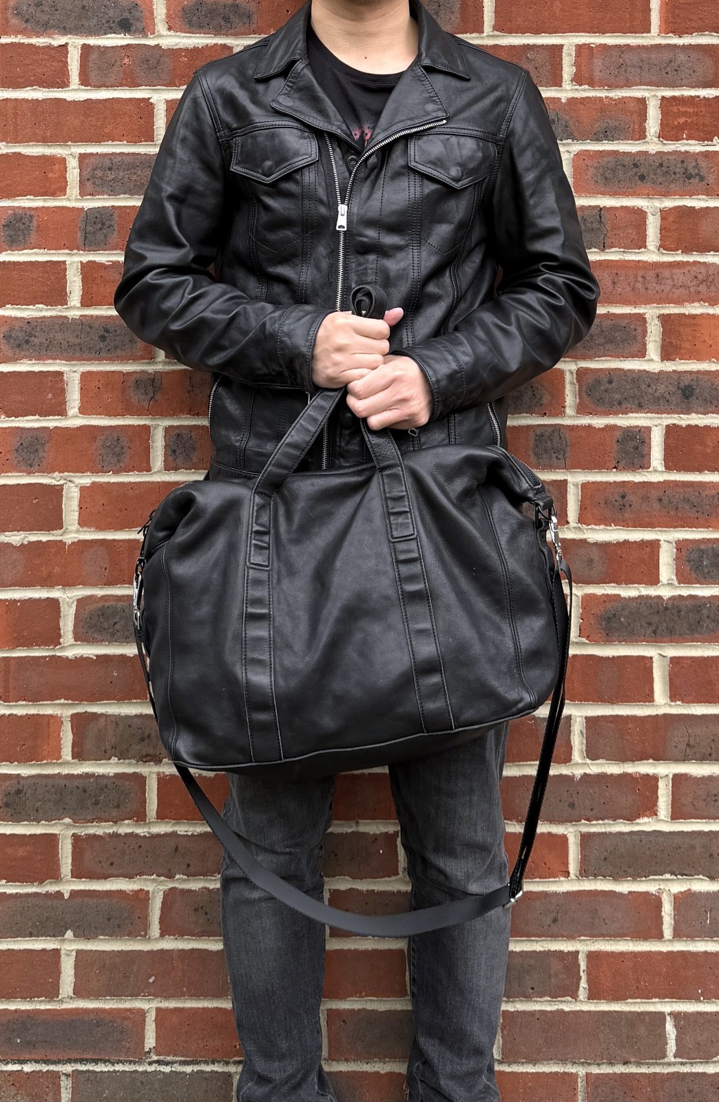 AllSaints MEGURO Leather Holdall Bag Black MEDIUM Unisex Mens Day Bag Shoulder
