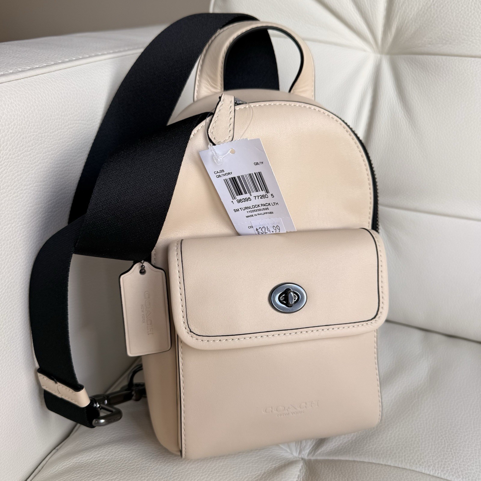 NWT COACH MEN’S Small Turnlock Sling Pack Bag Gunmetal/Ivory Calf Leather CAJ28