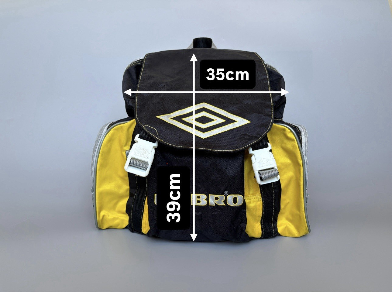 Umbro Vintage Backpack Rucksack Black Yellow Nylon Y2K Sport Football Bag⁠