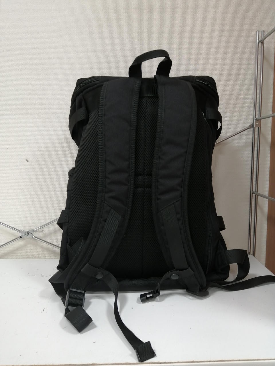 Square Backpack Model BLK AVIREX