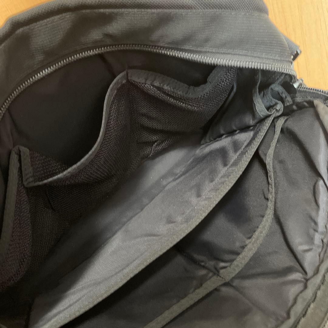 BRIEFING NEO B4 LINER Black Business Nylon Messenger Bag, 29x43x9.5cm, Used