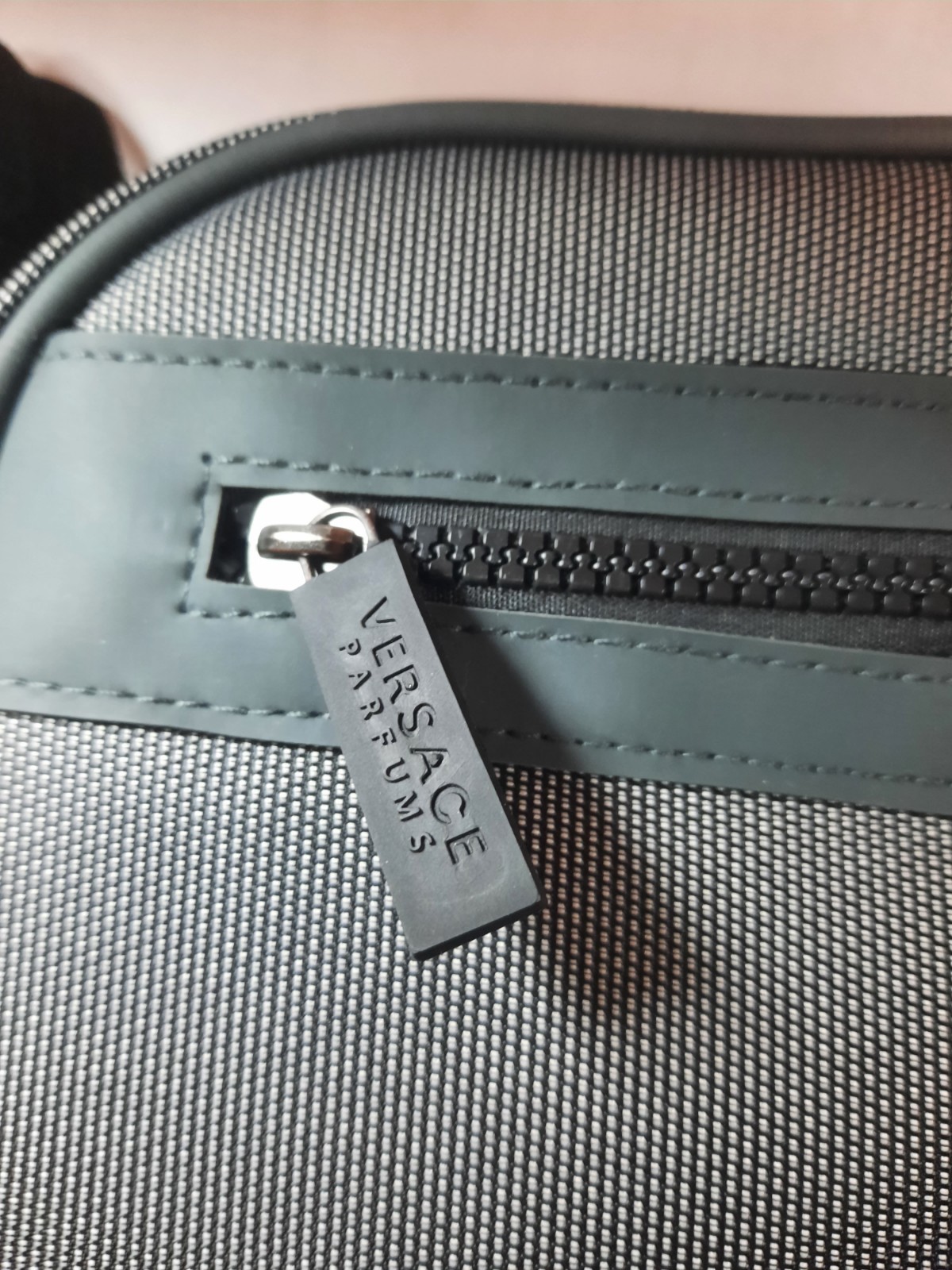 Versace Perfums Men’s Toiletry Zip Up Shave Bag Dark Gray Black Trim