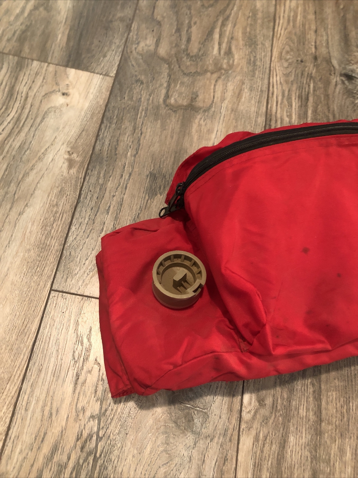 Serus Fanny Flasque Insulated Soft Flask Pack – Red