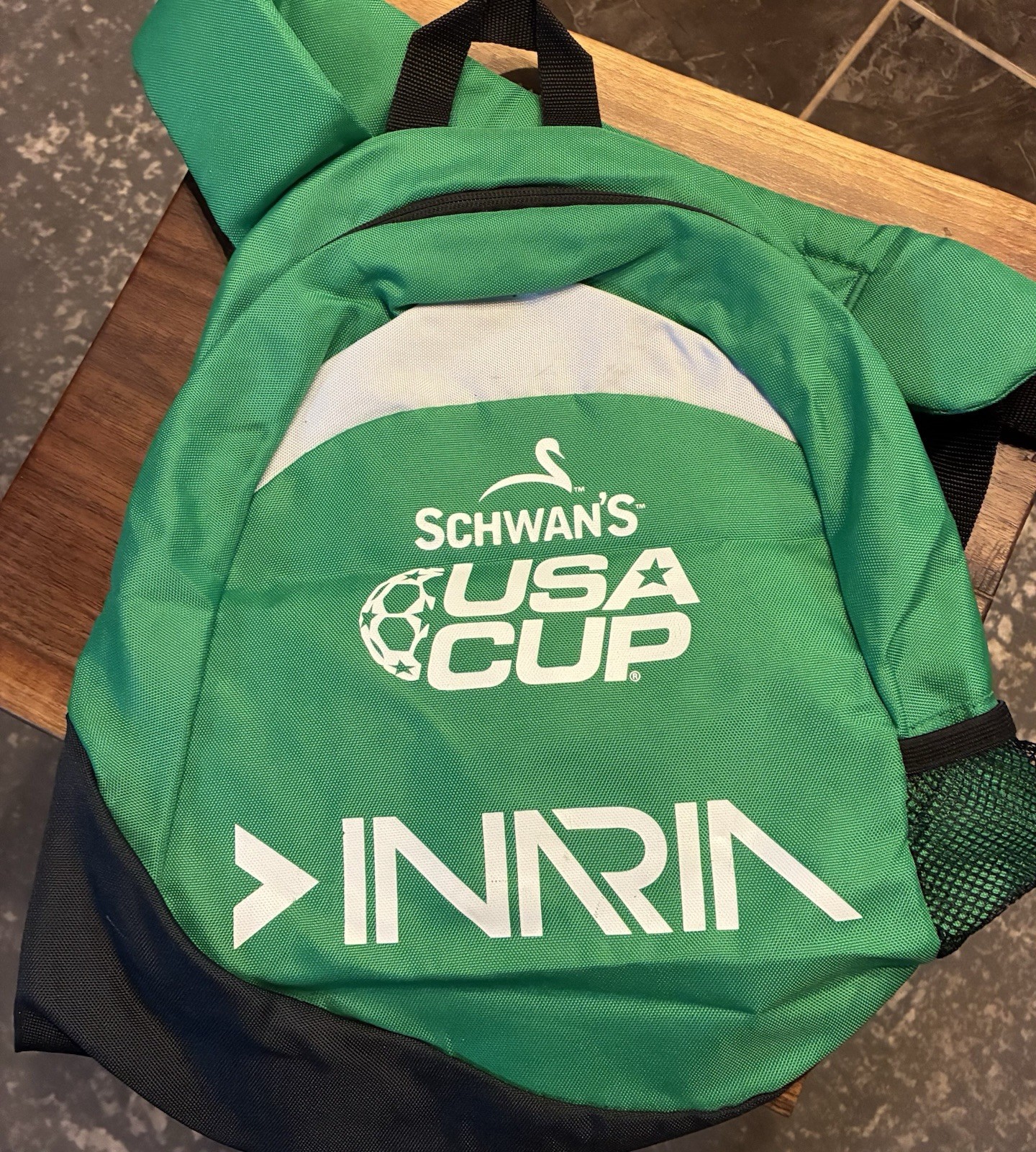 Schwan’s USA Cup Soccer Backpack Green/Black/White Full Zip Great For Soccer