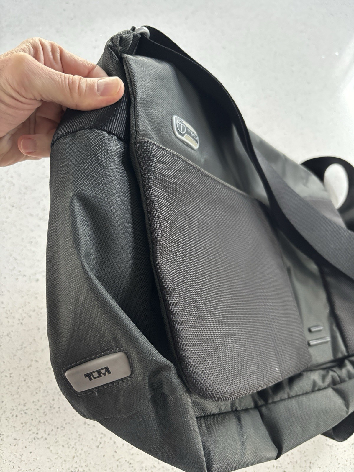 Tumi T-Tech Crossbody Messenger Bag Black and Grey Excellent Condition
