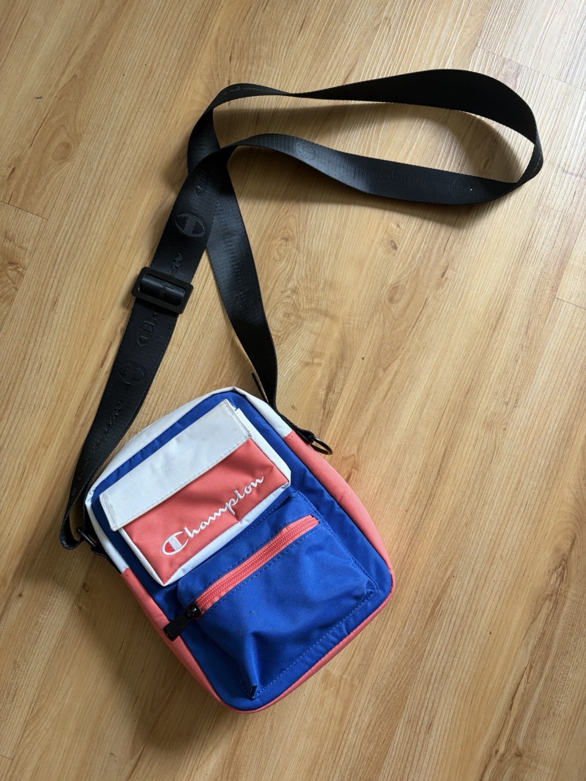 Champion Colorblock Crossbody Bag Blue Red White Adjustable Strap Sports