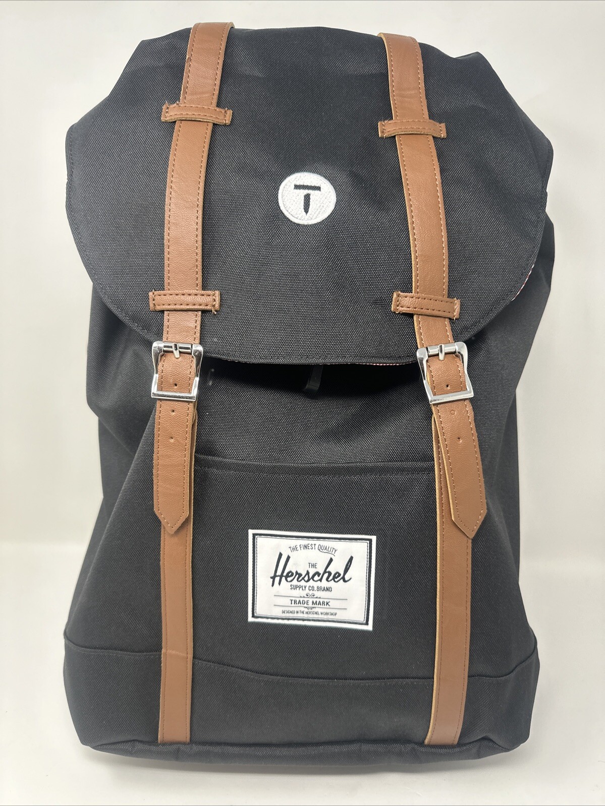 Herschel Embroidered Retreat Backpack Black Classic 17 In 19.5L New With Tags