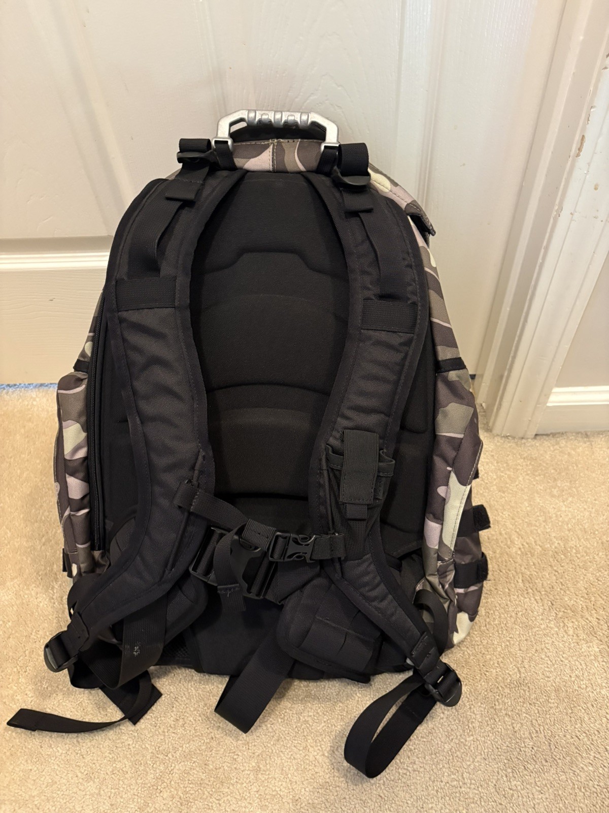 OAKLEY KITCHEN SINK BACKPACK Herb Camo 34L Tactical Field Gear Day Pack Bag