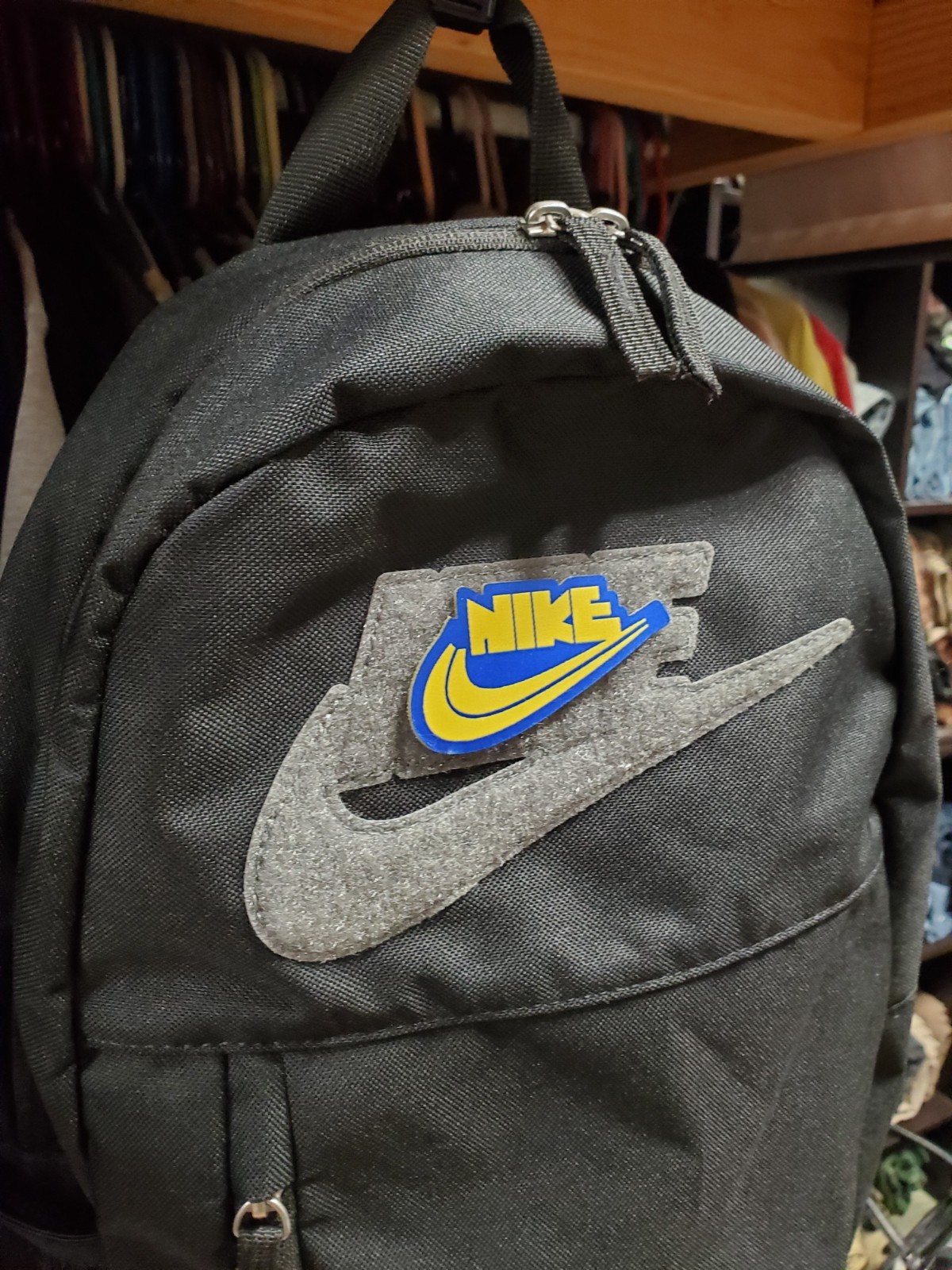 NIKE Sportswear NSW Hook & Loop LOGO Patch Black Gray Day Book Bag Backpack EUC