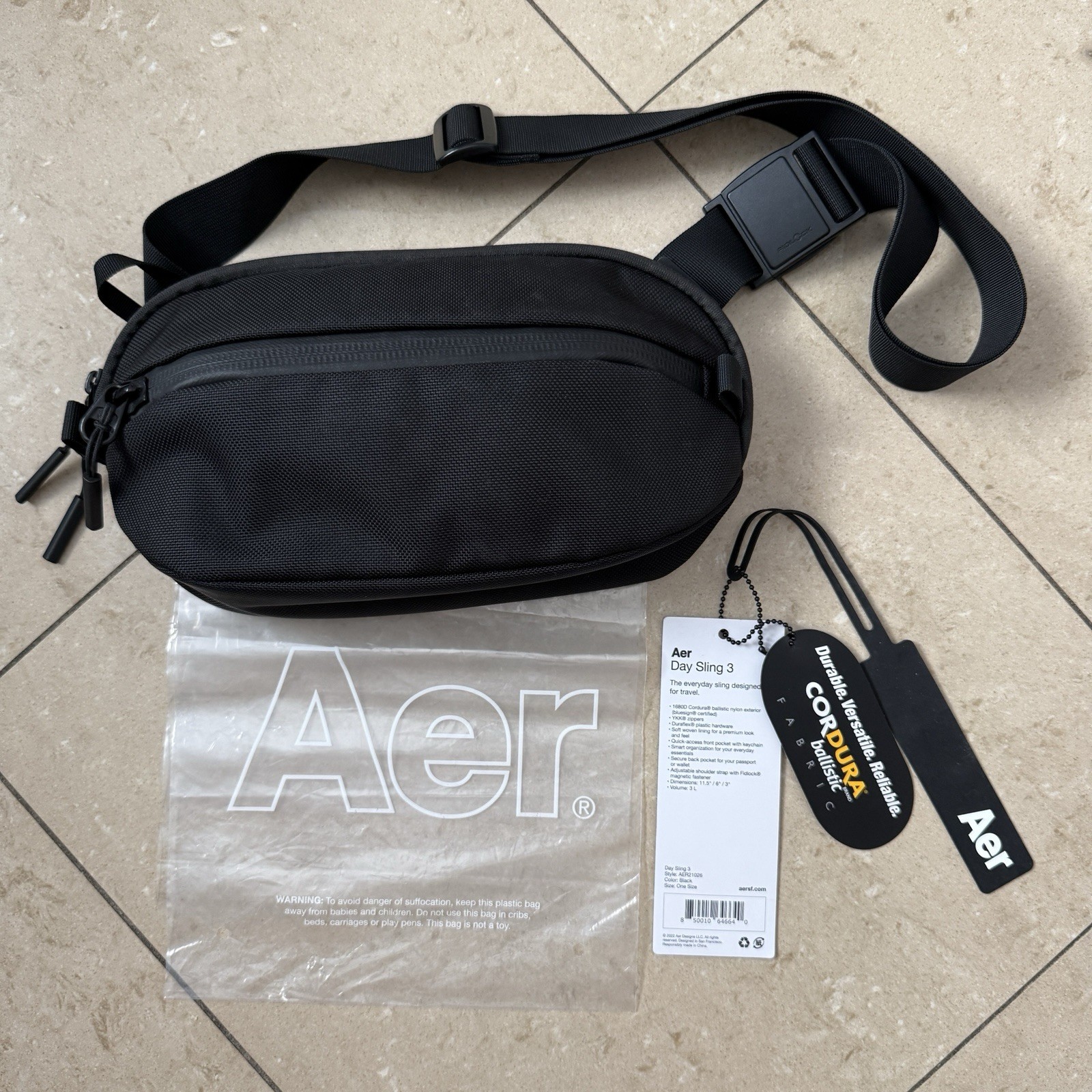 EUC Aer SF Day Sling 3 Black Cordura Nylon Fidlock YKK Zipper Carry Crossbody