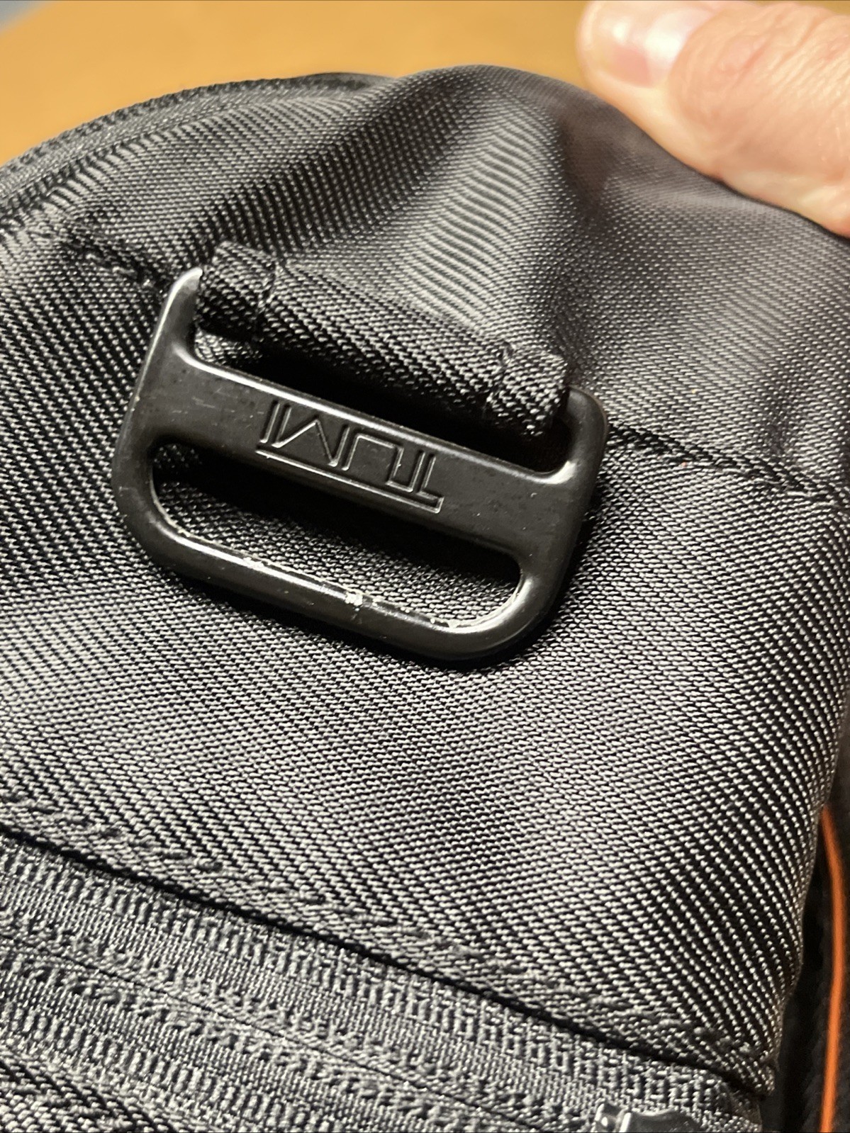 Tumi T Tech Expandable Messenger Laptop Briefcase Bag 5650D Slide On Carryon