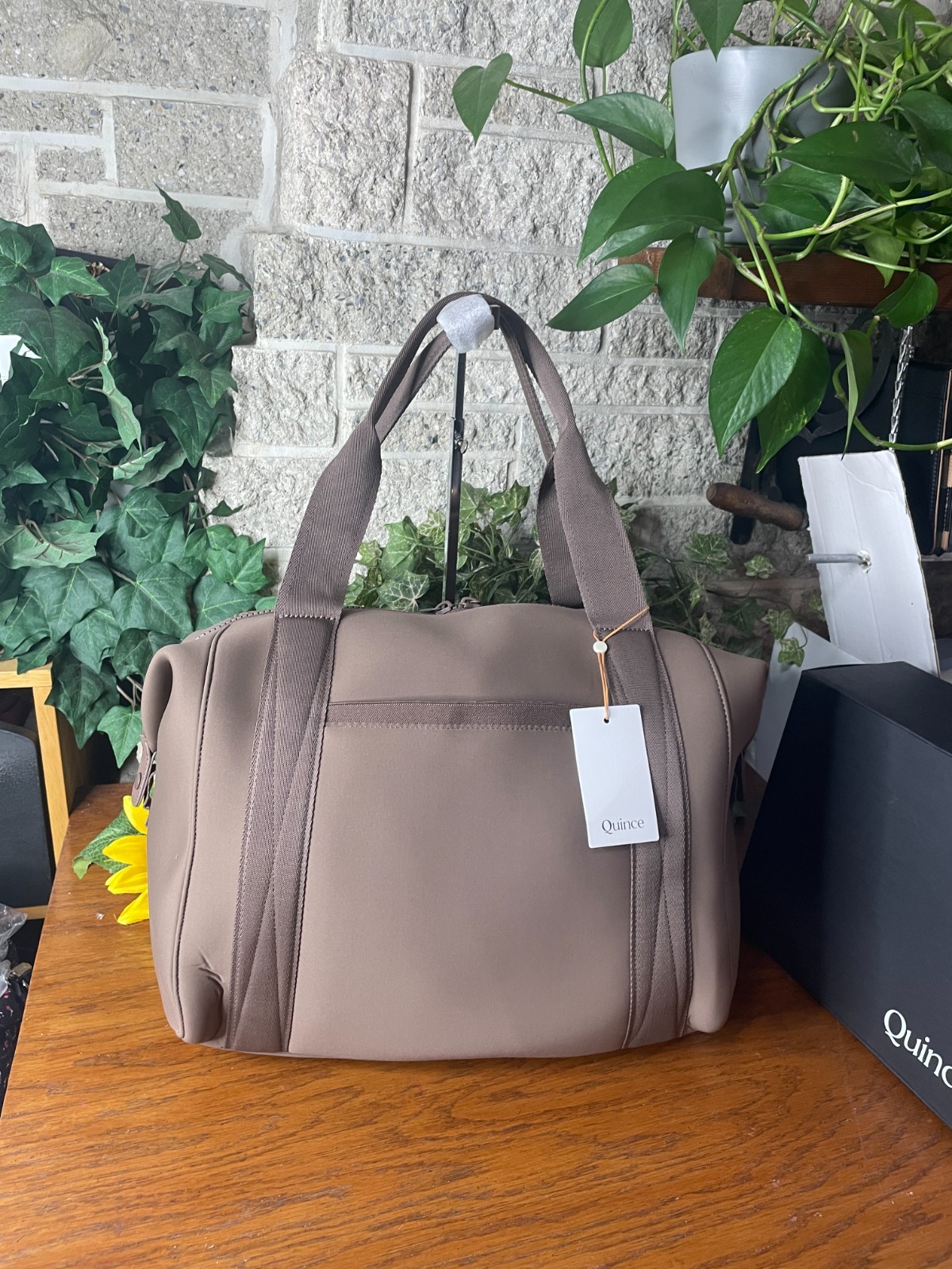 NWT QUINCE ALL DAY NEOPRENE DUFFLE TRAVEL DUFFEL BAG TRAVEL ESPRESSO MSRP $102