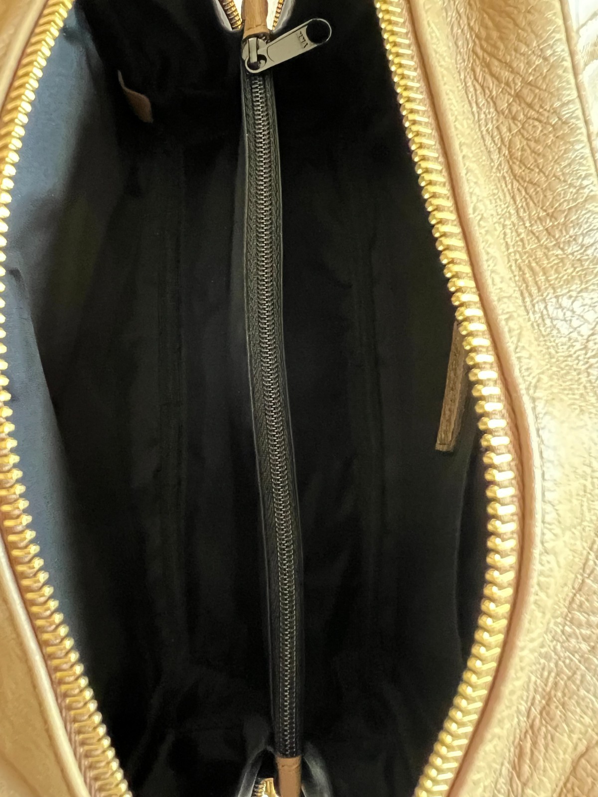 Mulberry Leather Toiletry Bag / Dopp kit. Never used.