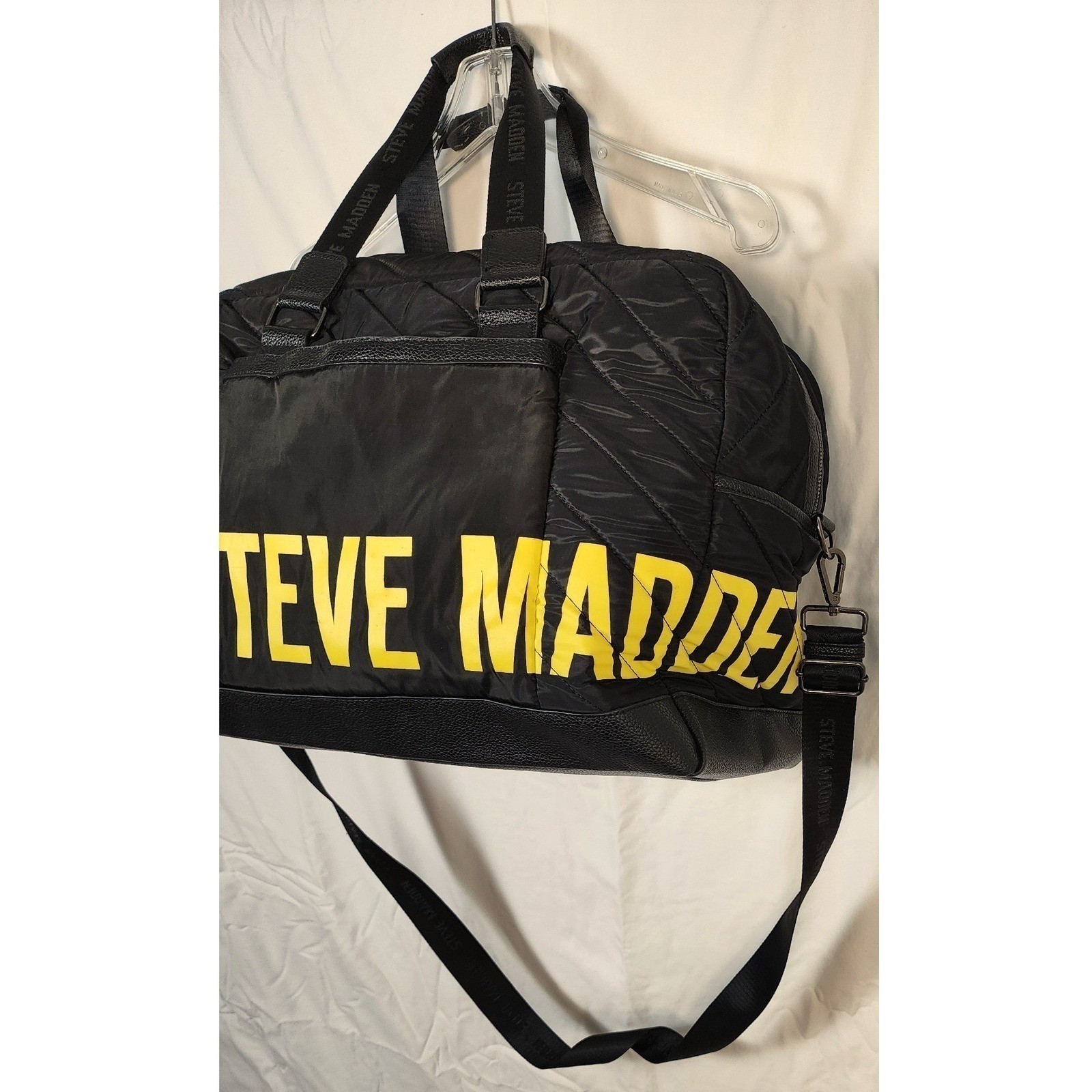 Steve Madden Black Quilted Nylon Duffle Weekender Bag Yellow Logo Graphic Mens