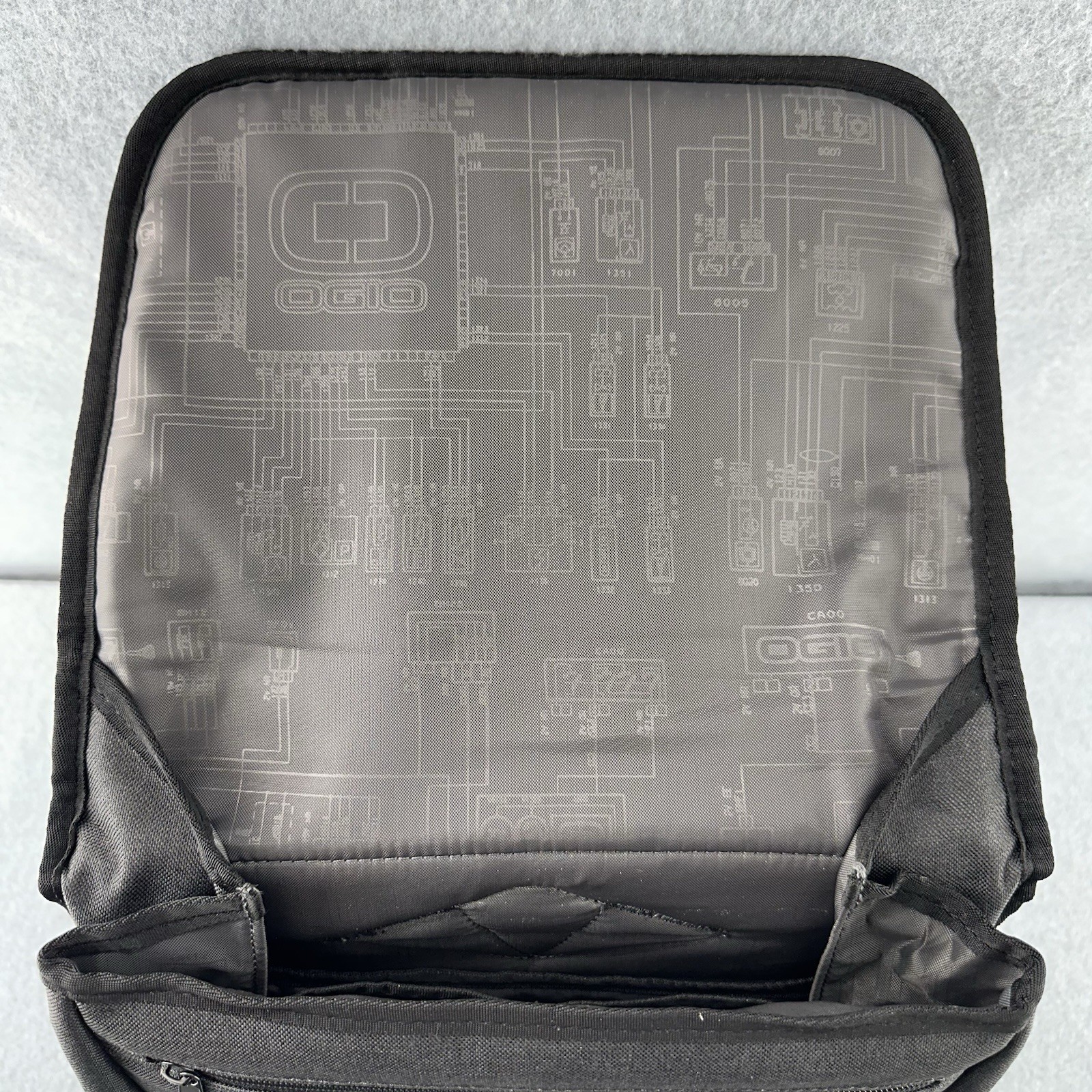 OGIO Sony PlayStation Backpack Console Bag Laptop Tablet Travel Straps PS4 PS5