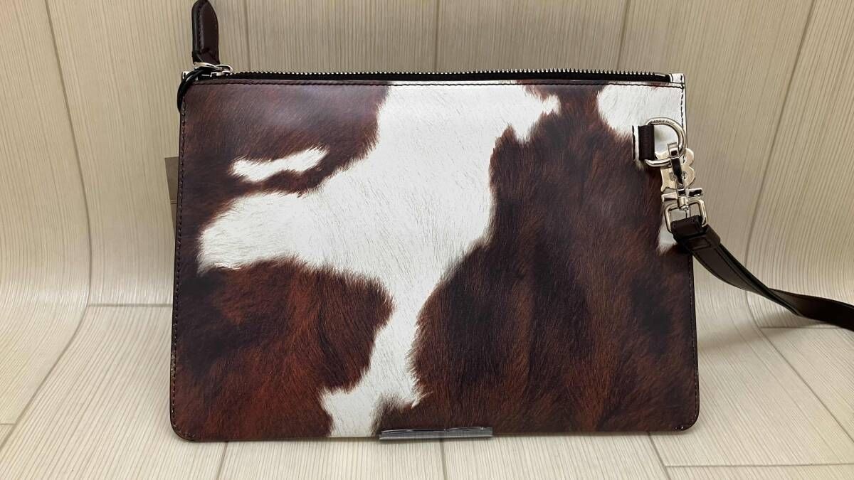 Authentic Burberry Clutch Bag White Brown Harlow Pattern 16cm x 22cm, Used