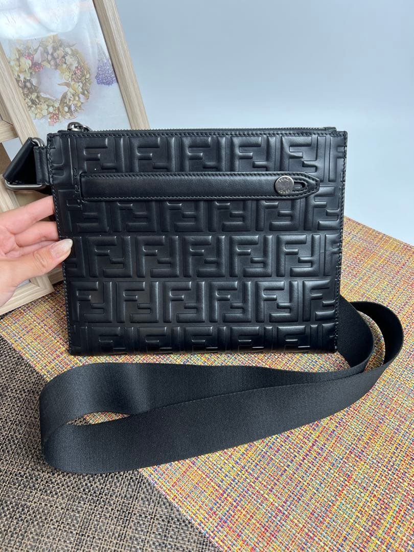 Fendi Leather Messenger Bag Men Black FF Motif Zucchino Strap 24×18.5×1 cm