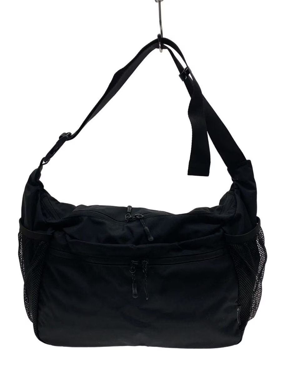Snow Peak Everyday Use Middle Shoulder Bag, Nylon, Black, AC-25SU403