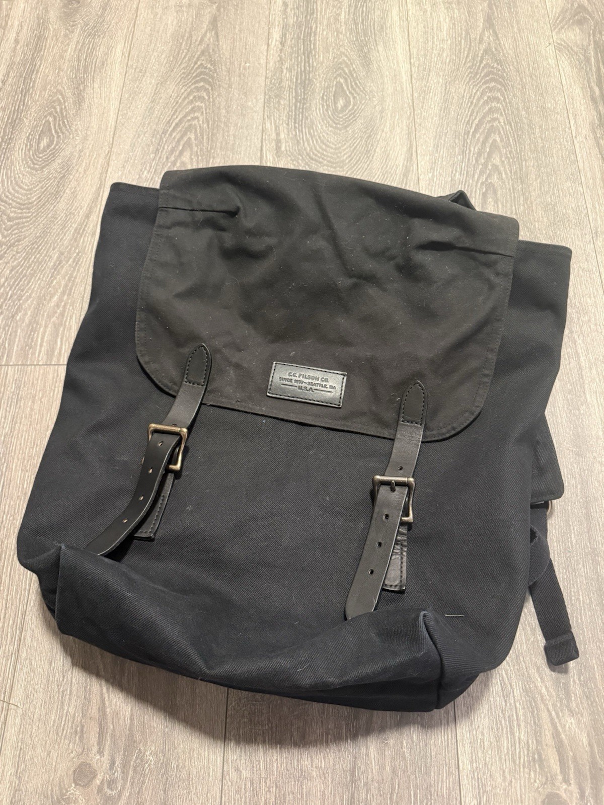 Filson Ranger Backpack Black Oil Finish Twill Canvas Leather Brass HW Rucksack