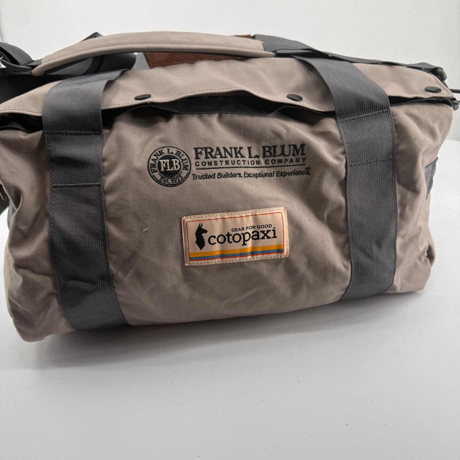 Cotopaxi Duffel Bag Unisex Tan Canvas Backpack Straps Travel Luggage