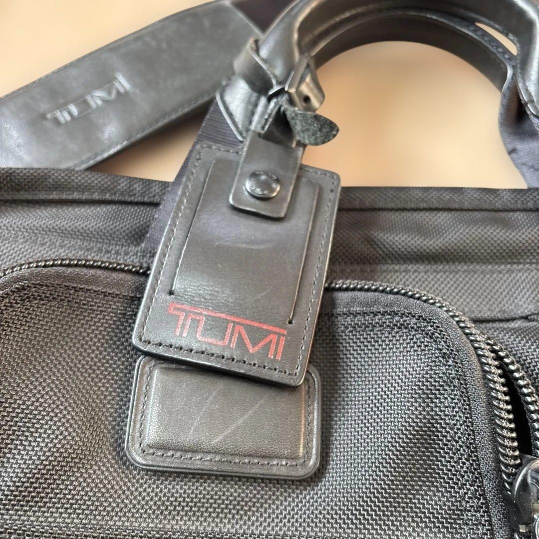 Excellent condition TUMI Business Bag Black