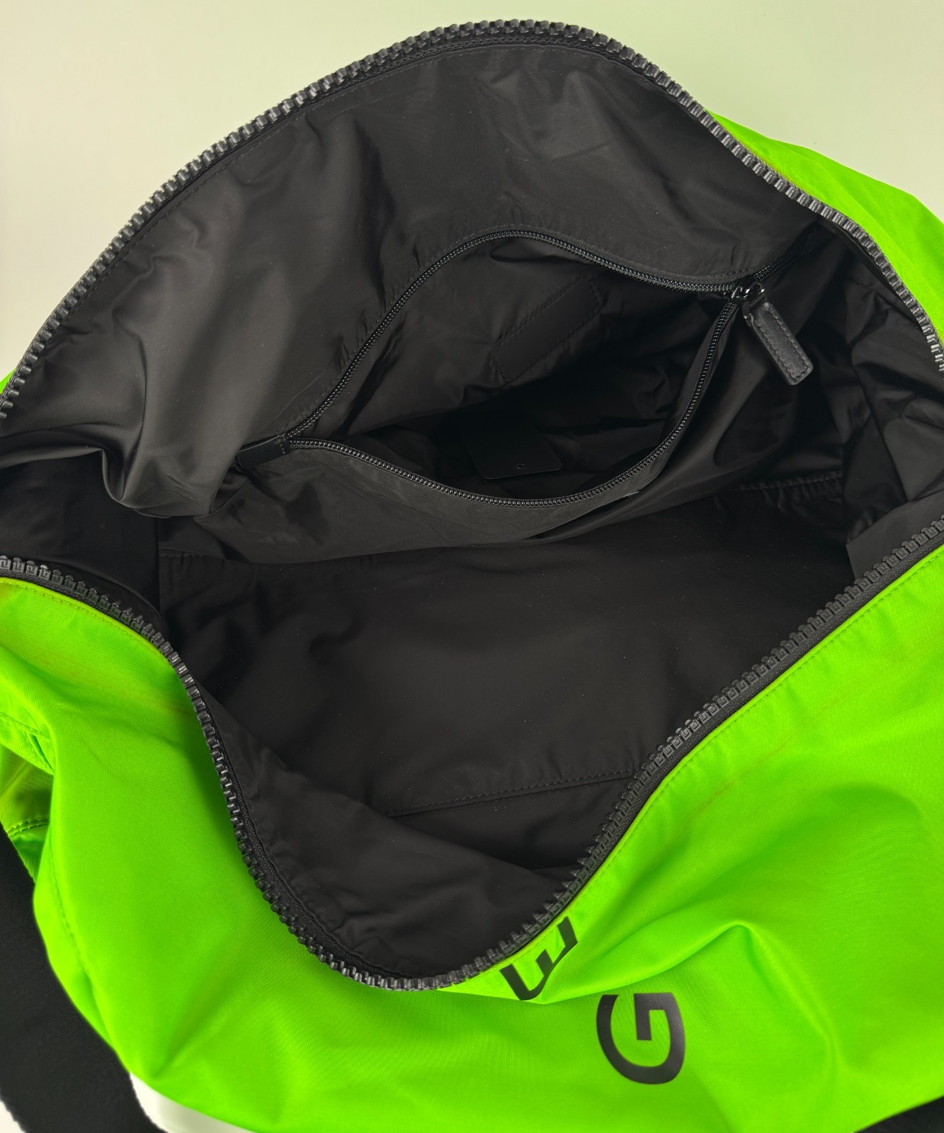 $1,250 Givenchy NWT Auth Green G Zip Duffel Bag Backpack Pockets Handle Adjust