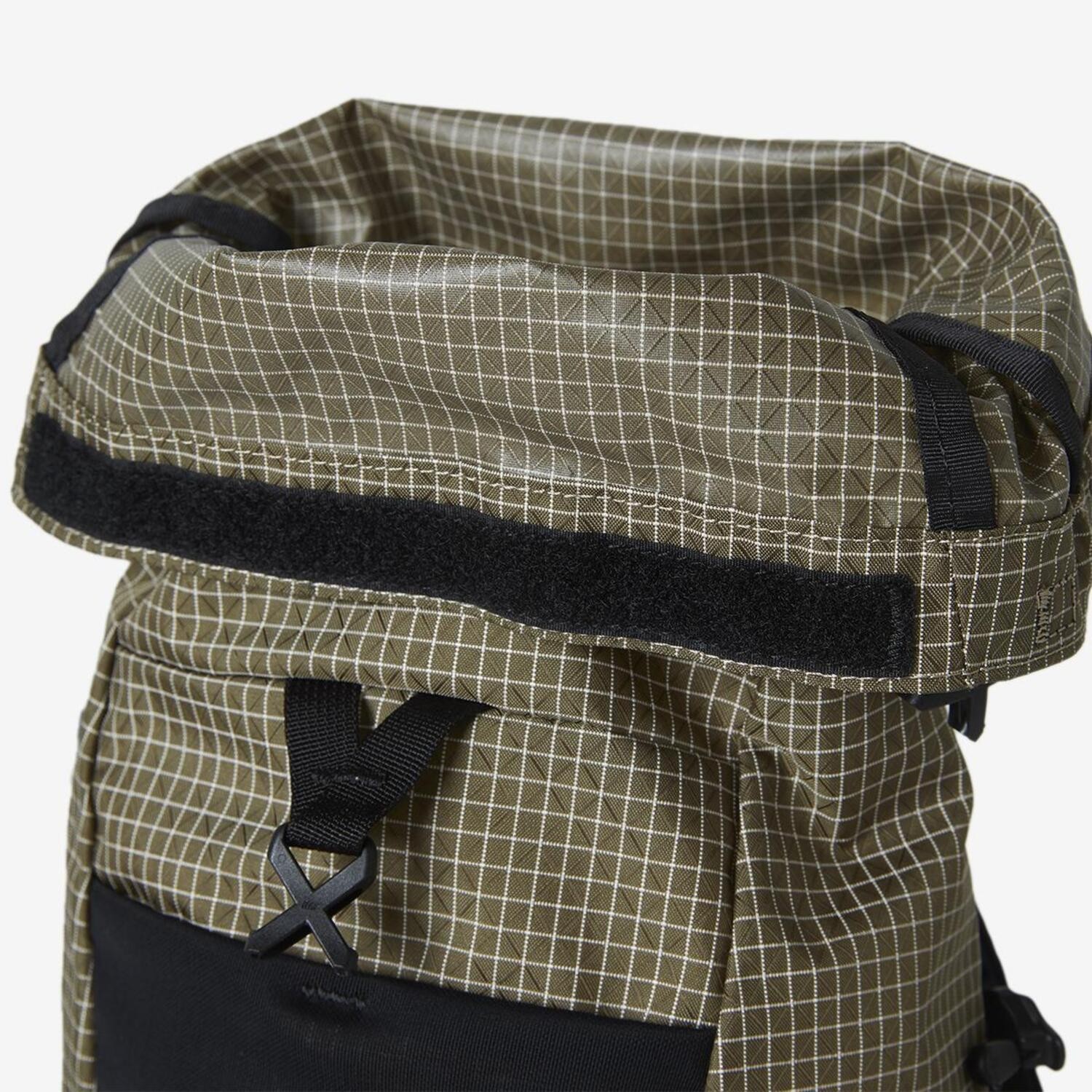 Cayl x New Balance Vest backpack 15L