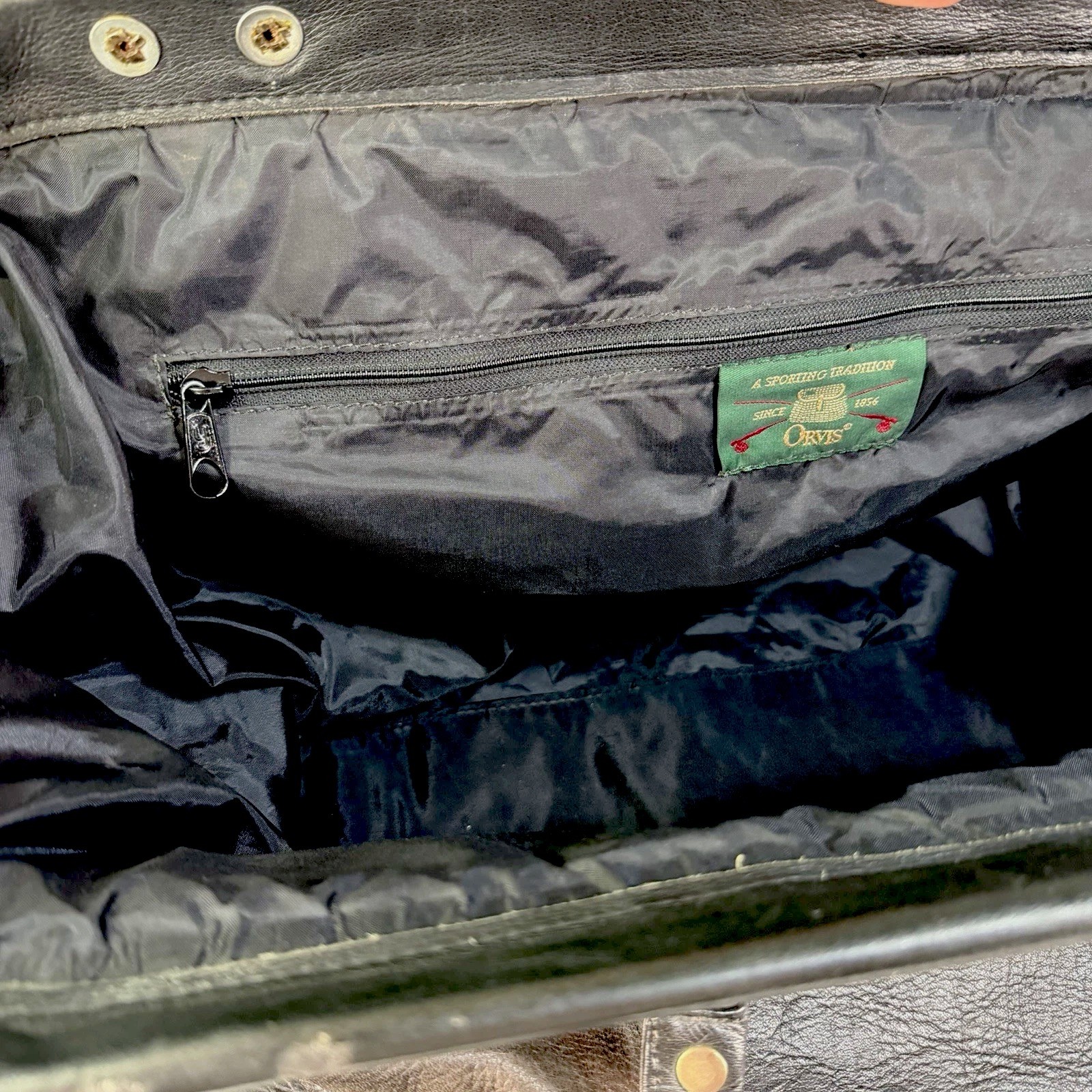 Vintage Orvis Leather Duffle Bag Weekender Crossbody Doctor Travel Carry On RARE