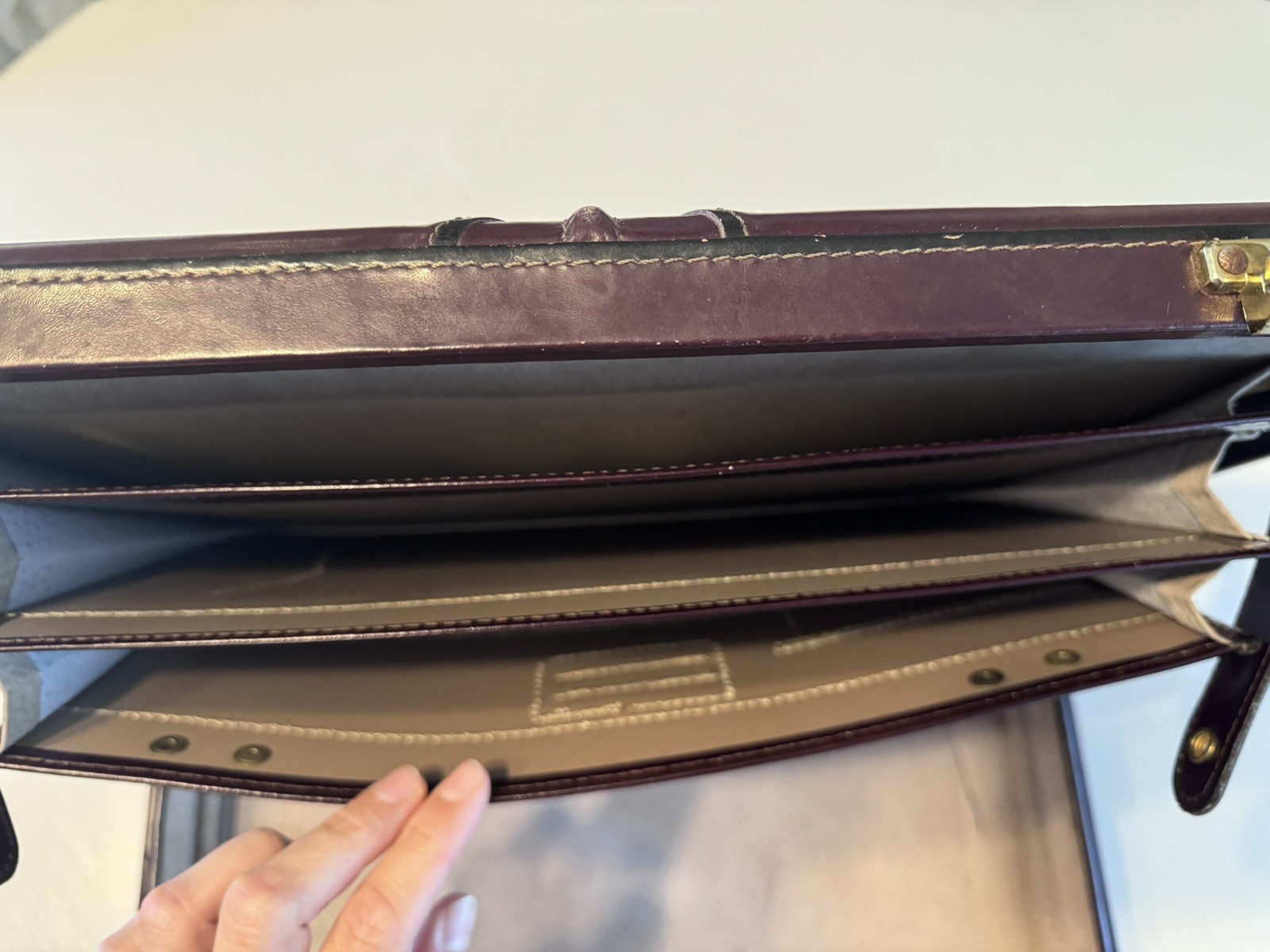 VTG Mallard Top Grain Leather Briefcase Attache Case Combo Lock Brown Burgundy