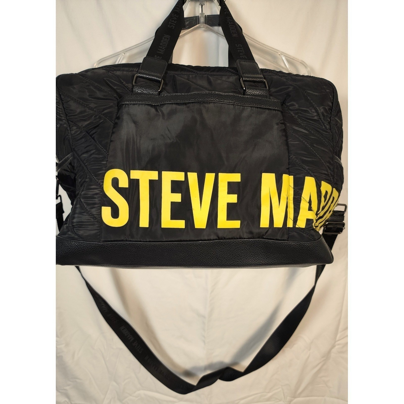 Steve Madden Black Quilted Nylon Duffle Weekender Bag Yellow Logo Graphic Mens