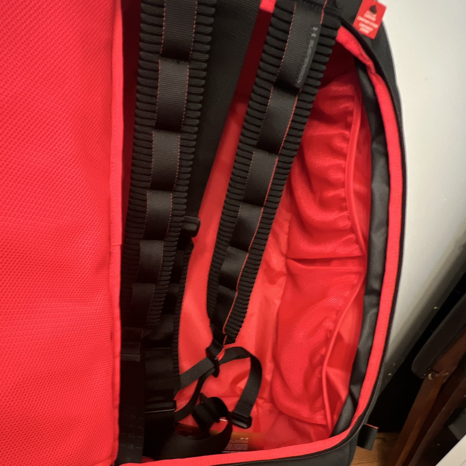 Under Armour No Weigh Unisex Backpack Duffle Zip Laptop Sleeve Adjustable